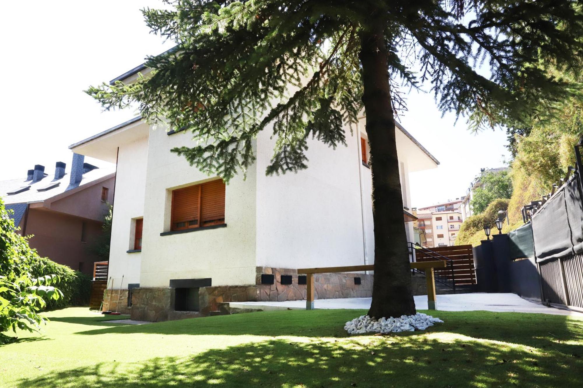 Villa San Lure Jaca Eksteriør bilde